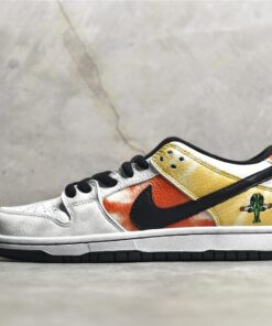 Nike Dunk SB Low "Roswell Raygun" White Replicas
