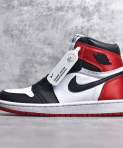 Jordan 1 Satin Black Toe Reps – Retro High OG Replica
