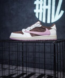 Travis Scott Jordan 1 Dark Pony Reps – Premium Replica Shoes