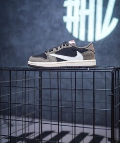 Travis Scott Fragment Jordan 1 Low 2025​