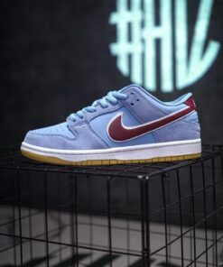 NIKE DUNK SB Low PRM "Phillies" Replicas
