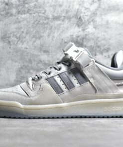 Adidas Forum Buckle low x Bad Bunny Reps