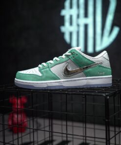 April Skateboards x NikeK SB Dunk Low Replica