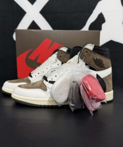 Travis Scott Jordan 1 High Reverse Mocha Reps – 1:1 Quality