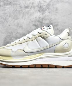 Nike x Sacai VaporWaffle "Sail Gum" Replicas